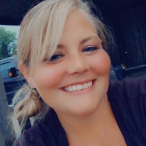 Meet your Posher, Alicia